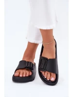 Dámské Pěnové Pantofle Na Platformě S Přezkou Černé model 21701787 - Boto Dámské Pěnové Pantofle Na Platformě S Přezkou Černé model 21701787 - Boto