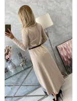 Šaty s ozdobným páskem a nápisem beige Šaty s ozdobným páskem a nápisem beige