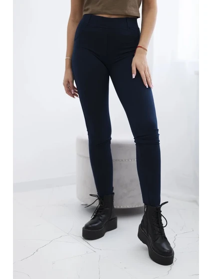 Bavlnené nohavice s vreckami vzadu tmavomodré