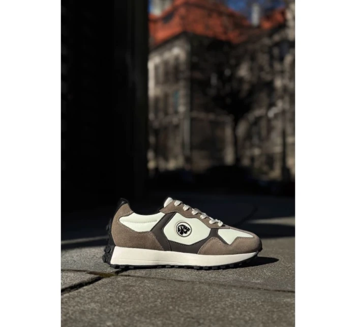 M boty model 20150820 - Iguana