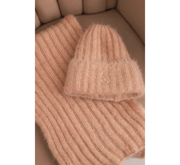 Dámska súprava klobúka a dlhého šálu z mäkkej priadze, béžová Dámska súprava klobúka a dlhého šálu z mäkkej priadze, béžová