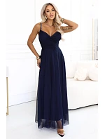 maxi šaty na ramínka s výstřihem do V – tmavě modré model 22269162 - numoco basic maxi šaty na ramínka s výstřihem do V – tmavě modré model 22269162 - numoco basic