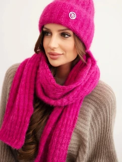 Dámská souprava čepice a dlouhý šál z měkké příze fuchsie