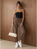 Spodnie damskie joggery z w brązowe model 22371851 - FashionStreet Spodnie damskie joggery z w brązowe model 22371851 - FashionStreet