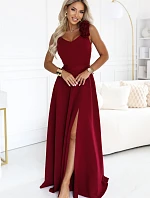 643-9 Elegantné večerné maxi šaty s rozparkom a ružami – bordové