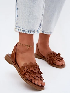 Sandále model 227420 Krok vo veľkom štýle