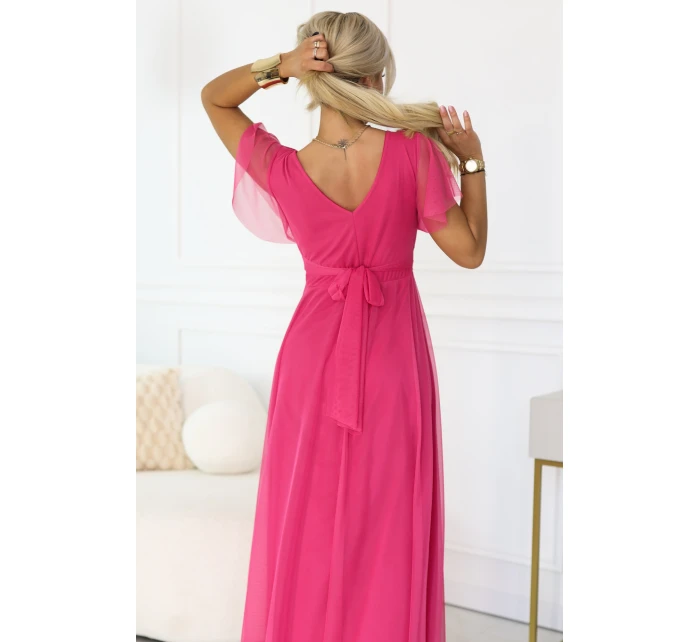 Dlouhé šaty s výstřihem, kosticemi a krátkými rukávy model 21955756 - numoco basic Dlouhé šaty s výstřihem, kosticemi a krátkými rukávy model 21955756 - numoco basic