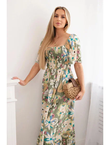 Viskózové šaty s volánkovým výstřihem model 20243132 khaki - Kesi Viskózové šaty s volánkovým výstřihem model 20243132 khaki - Kesi