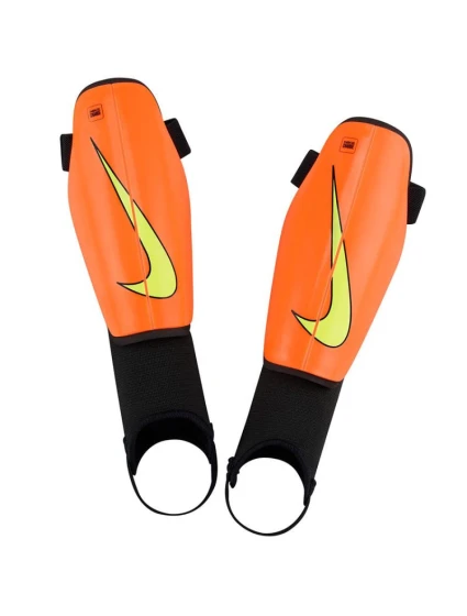 Chrániče kolien Nike Charge Junior DX4610-830 Chrániče kolien Nike Charge Junior DX4610-830