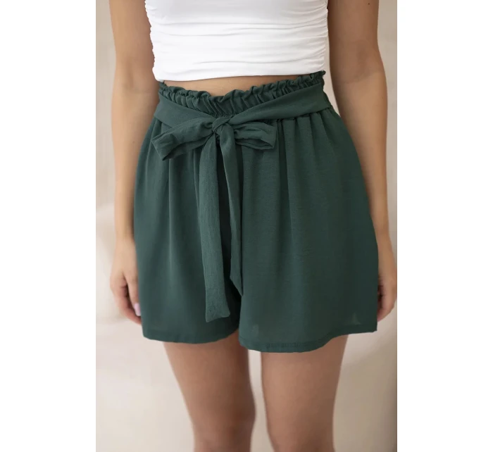 Viskózové šortky viazané v páse tmavozelené Viskózové šortky viazané v páse tmavozelené