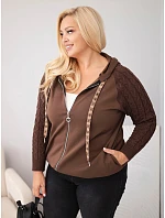 Dámská bavlněná mikina Plus Size s pletenými rukávy a kapucí hnědá Dámská bavlněná mikina Plus Size s pletenými rukávy a kapucí hnědá