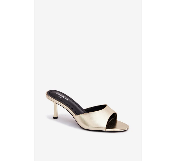Sandály z umělé kůže na jehlovém podpatku Zlaté model 22103061 - Boto