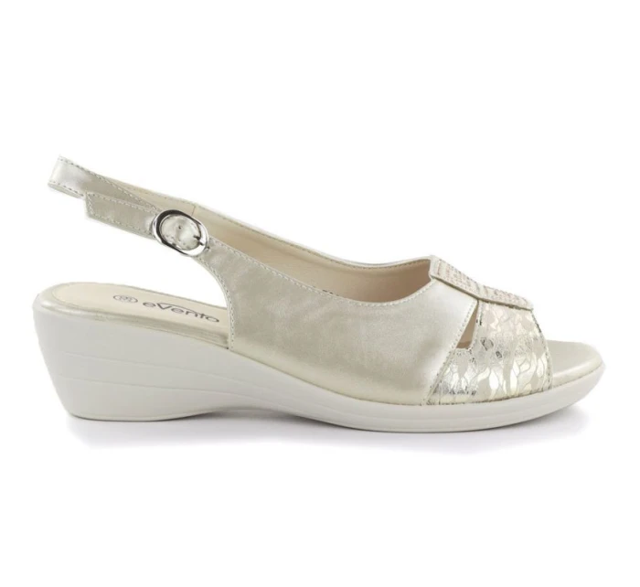 Dámske sandále na platforme zlaté eVento 7028