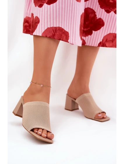 Žabky na podpätku model 211021 Krok vo veľkom štýle