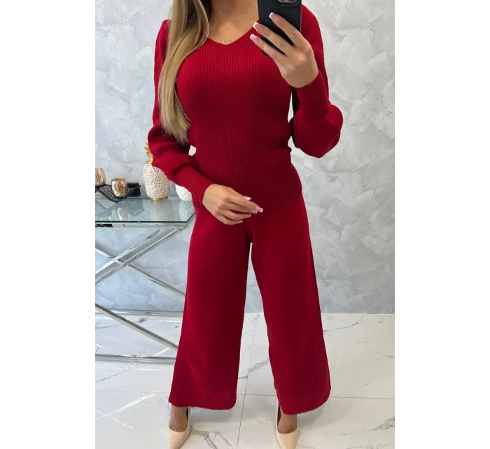 Sada svetrů červená