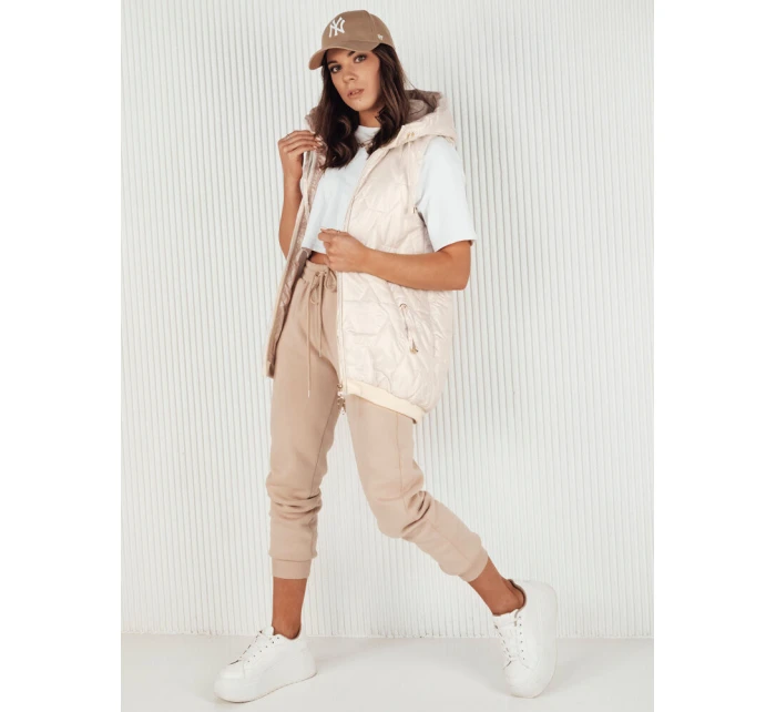 Dámská prošívaná vesta bílá Dstreet model 21972286 - FashionStreet Dámská prošívaná vesta bílá Dstreet model 21972286 - FashionStreet
