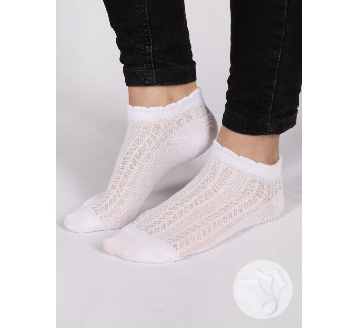 Yoclub Dievčenské ažurové ponožky 3-Pack SKL-0010G-0100 White