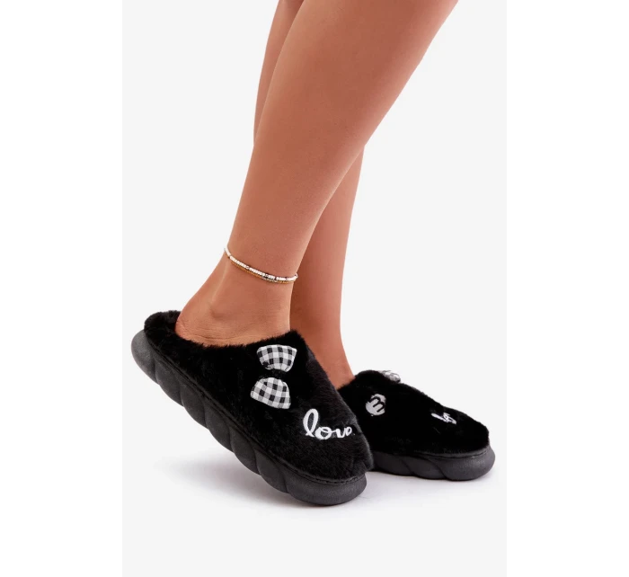 Dámske papuče Futrzane s aplikáciami a mašľou Black Linnorelia Dámske papuče Futrzane s aplikáciami a mašľou Black Linnorelia
