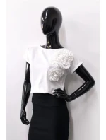 model 21048247 BLOUSE - OFF PINK model 21048247 BLOUSE - OFF PINK