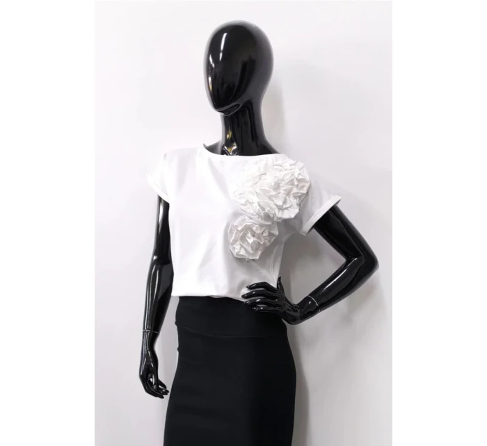 model 21048247 BLOUSE - OFF PINK model 21048247 BLOUSE - OFF PINK