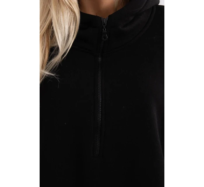 Zateplená mikina s bočnými otvormi čierna