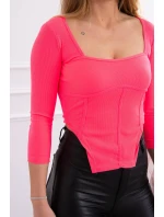 Blúzka s rebrovaným výstrihom ružová neónová