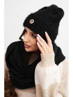 Dámská souprava s čepicí a šálou z měkkého úpletu černý