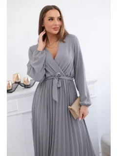 Šaty s viazaným plisovaným lemom sivé