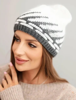 Dámská zimní čepice vlněná s krystaly a vzorem model 21859357 mocca - K-Fashion