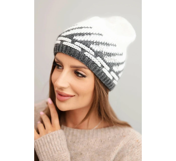 Dámská zimní čepice vlněná s krystaly a vzorem model 21859357 mocca - K-Fashion