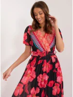 Šaty DHJ SK 11331 5.19 čierna a červená Šaty DHJ SK 11331 5.19 čierna a červená