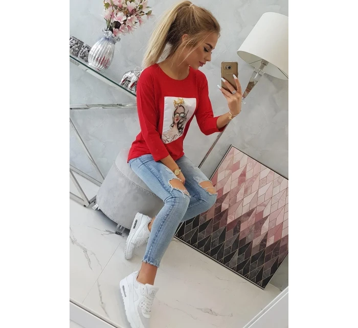 Halenka s grafikou dívky v 3D model 18743944 červená - K-Fashion Halenka s grafikou dívky v 3D model 18743944 červená - K-Fashion