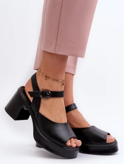 Dámské kožené sandály na podpatku model 21660518 černé - VINCEZA