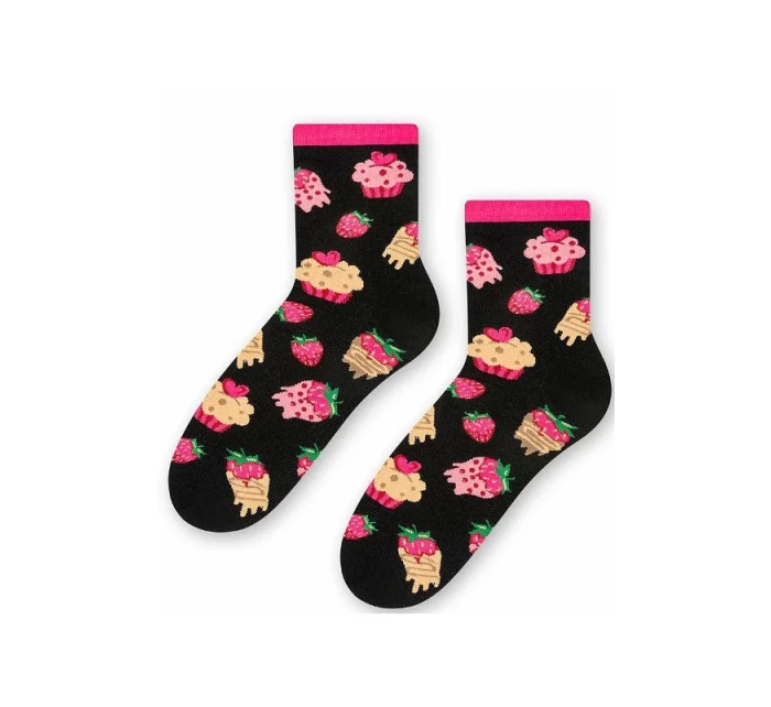 Dámské ponožky model 14559108 Srdce - Steven Dámské ponožky model 14559108 Srdce - Steven