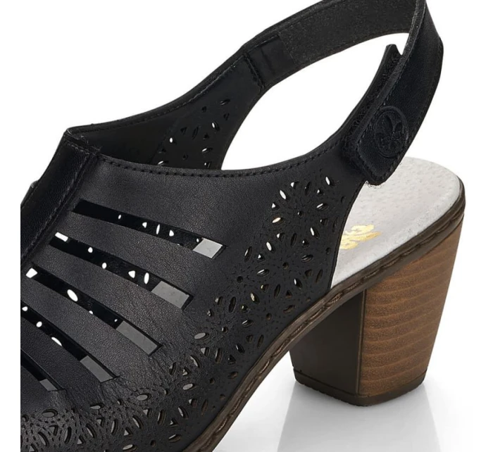 Dámske pohodlné kožené sandále na podpätku Rieker 40959-00