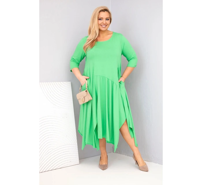 Dámské bavlněné šaty Plus Size s asymetrickým lemem světle zelená