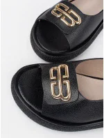 Praktické černé sandály dámské bez podpatku Praktické černé sandály dámské bez podpatku