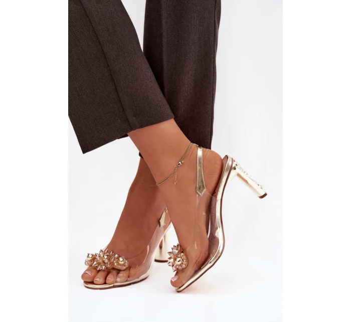 Sandále na podpätku model 225140 Vykročte štýlovo