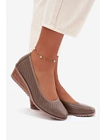 Dámské polobotky na platformě model 22067181 tmavě béžové - VINCEZA