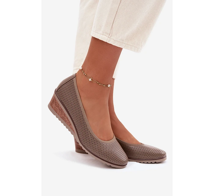 Dámské polobotky na platformě model 22067181 tmavě béžové - VINCEZA