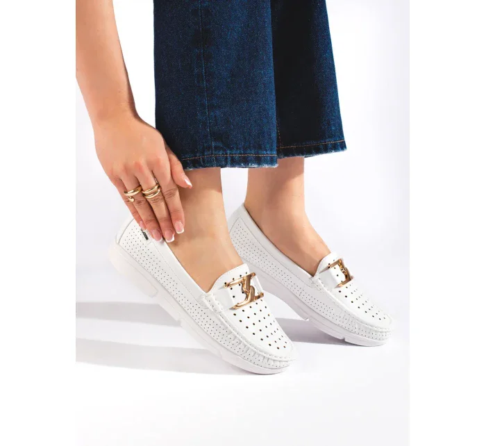 Pohodlné biele dámske mokasíny bez podpätku Pohodlné biele dámske mokasíny bez podpätku