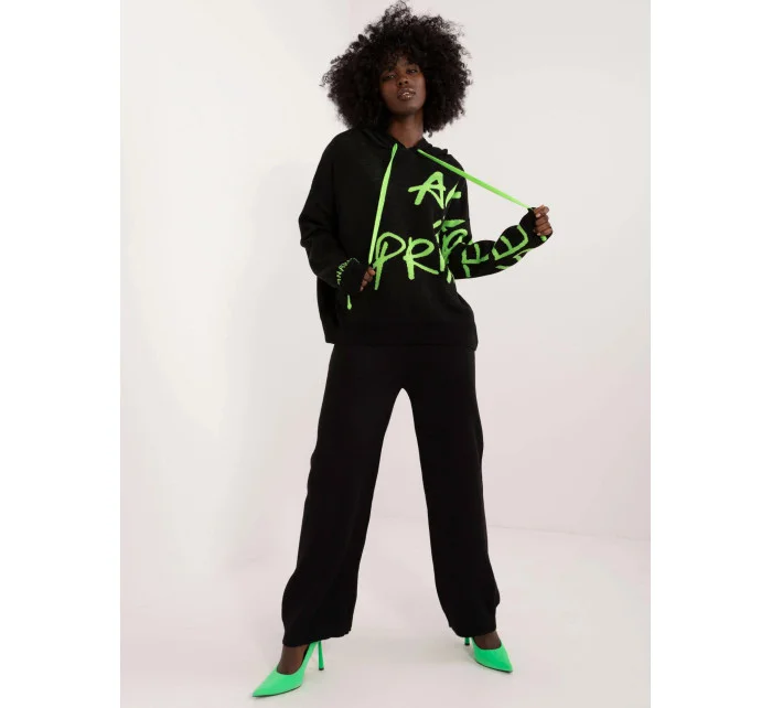 Čierno-zelený dvojdielny set - sveter s kapucňou a široké nohavice (1469)