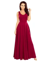 Dlhé dámske šaty v bordovej farbe s dekoltom model 7470385 Dlhé dámske šaty v bordovej farbe s dekoltom model 7470385