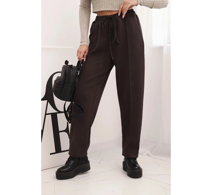 Elegantní dámské kalhoty s vysokým pasem a šněrováním v pase hnědé