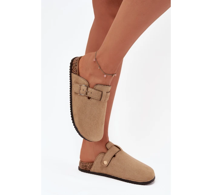 Klapki Chodaki Damskie Na Korkowej Platformie Ze Złotą Klamrą Big Star SS274738 Beżowe Klapki Chodaki Damskie Na Korkowej Platformie Ze Złotą Klamrą Big Star SS274738 Beżowe