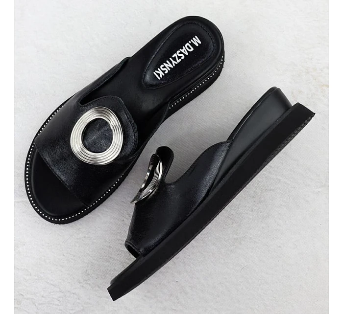 Dámské žabky na nízkém podpatku černé M.Daszynski