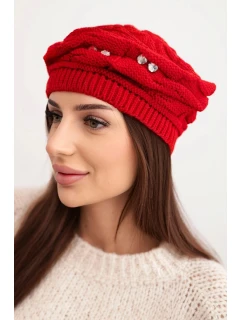 Dámská zimní čepice s ozdobným pletením a krystalky model 21878105 červená - K-Fashion