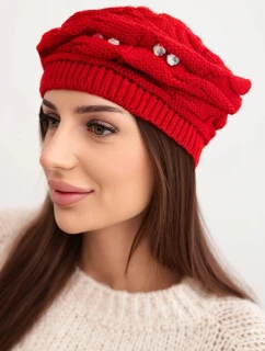 Dámska zimná čiapka s ozdobným úpletom a kryštálmi K398 červená