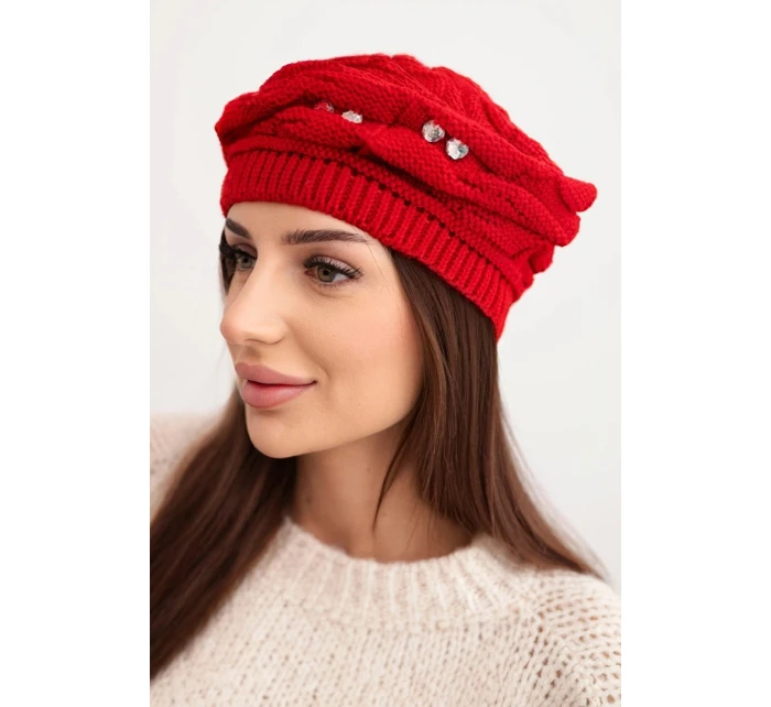 Dámská zimní čepice s ozdobným pletením a krystalky model 21878105 červená - K-Fashion