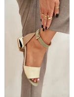 Kožené sandály na podpatku béžové model 21682642 - Laura Messi